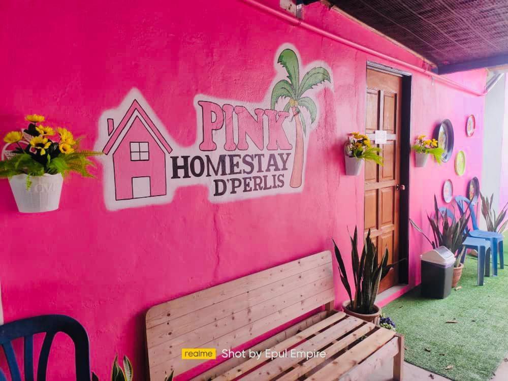 Pink Homestay D'Perlis Kangar Exterior foto